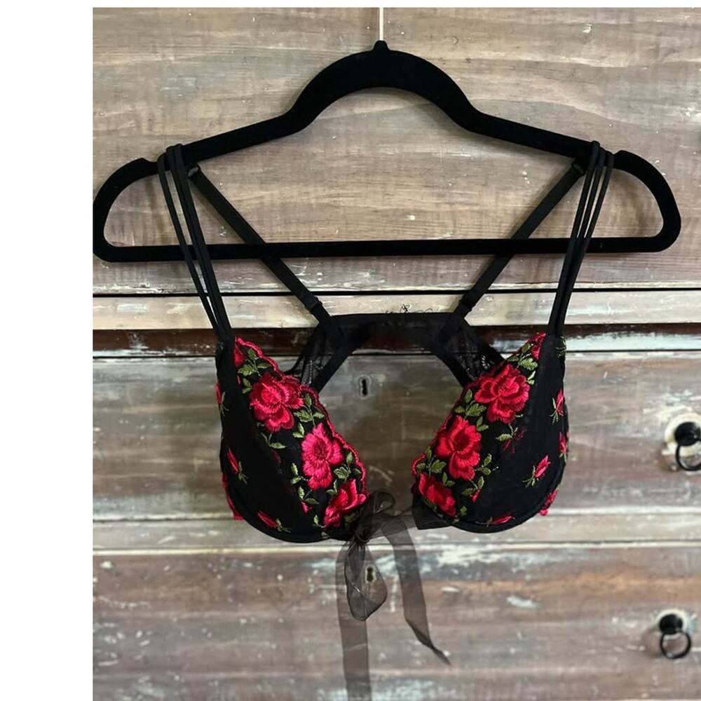 NWT Vintage 02 Victoria's Secret Rose Embroidered Bra Lace Y2K Dark Fairy Whimsy